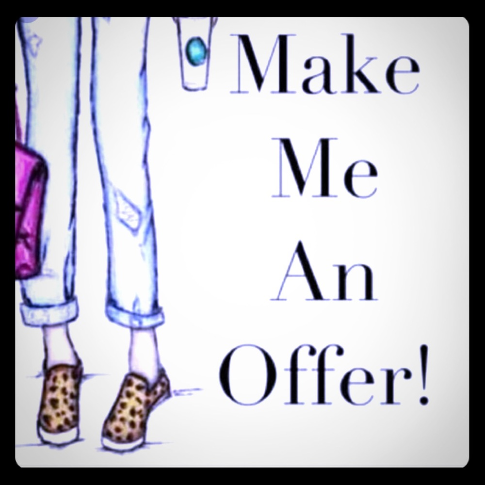 Taking reasonable offer! 💕😘❤️